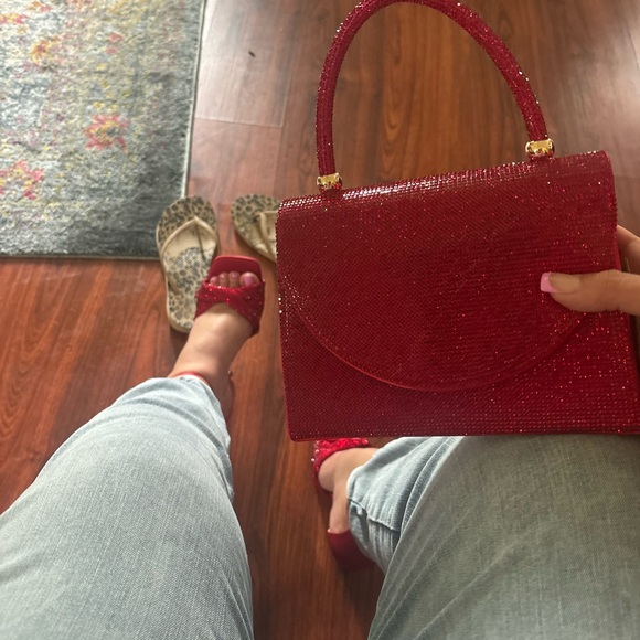 Matching clutch & heels - Picture 5 of 8